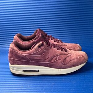 Size 11- Men’s Nike Air Max 1 Premium Bordeaux Desert Sand 875844-602 RARE